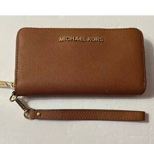 Michael Kors Jet Set Saffiano Leather Double Zip Wristlet Wallet Brown